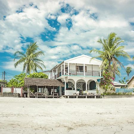 Hotel Chez Senga à Madirokely  Extérieur photo